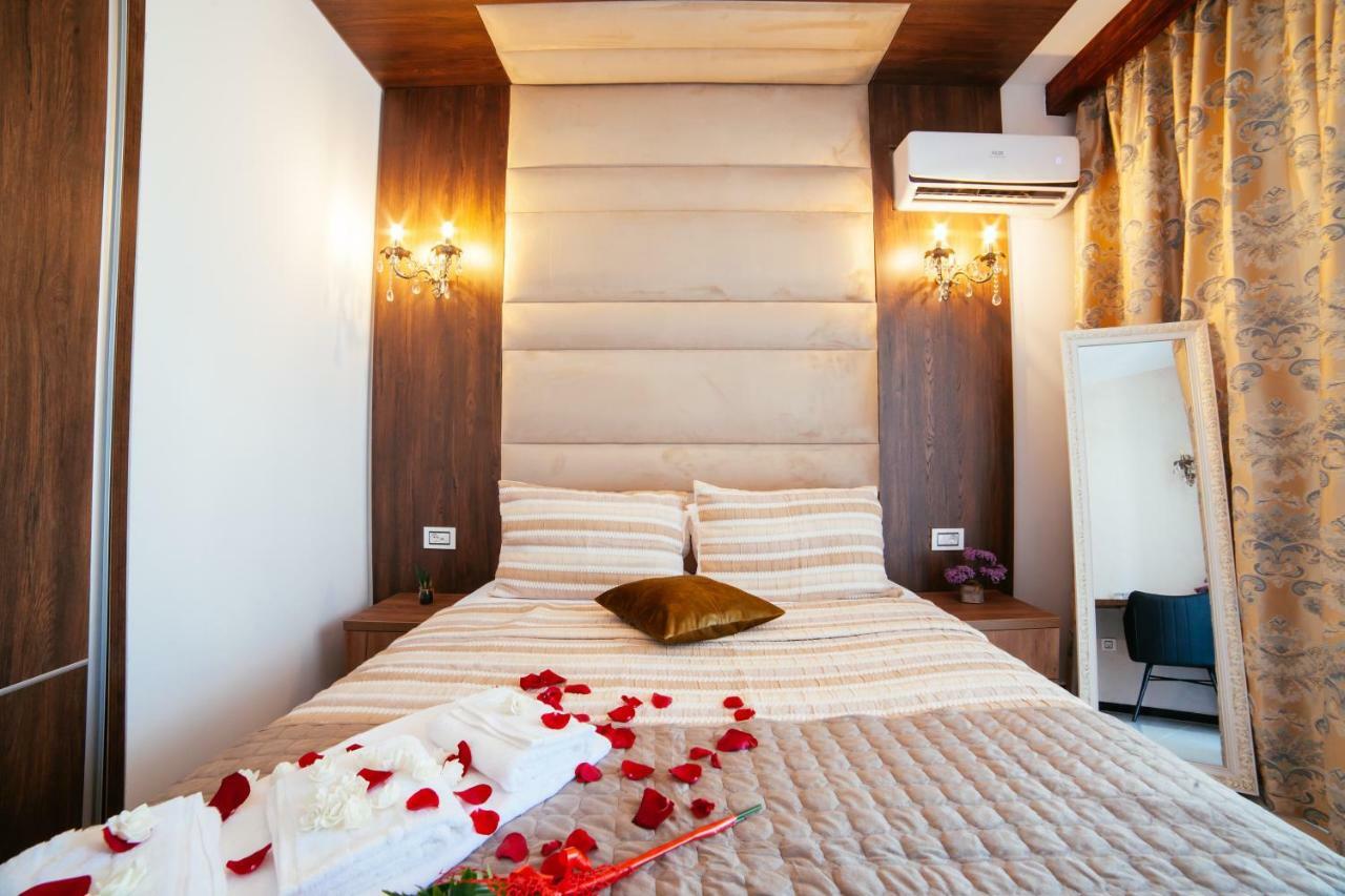 Hotel Platinum Улцинь Екстер'єр фото