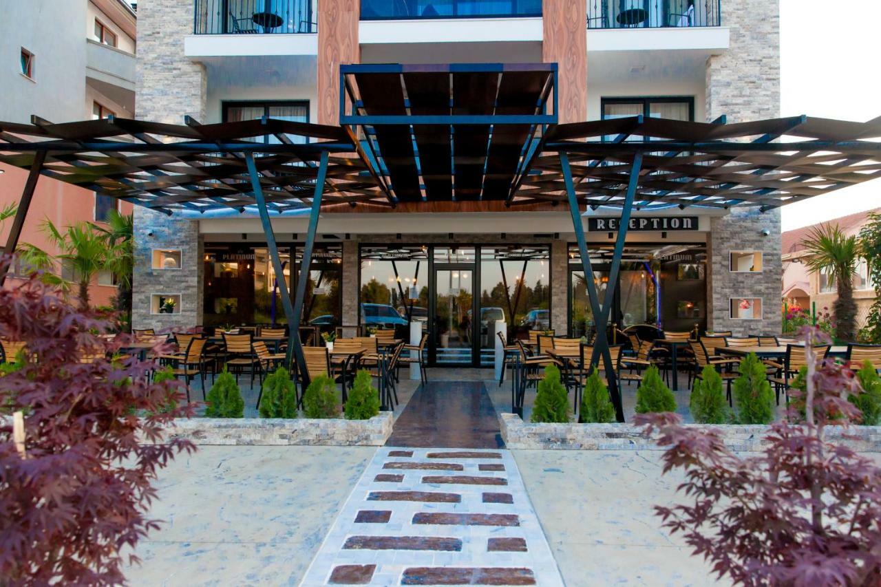 Hotel Platinum Улцинь Екстер'єр фото