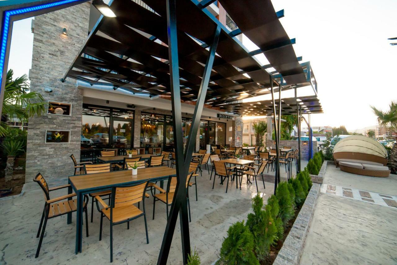Hotel Platinum Улцинь Екстер'єр фото