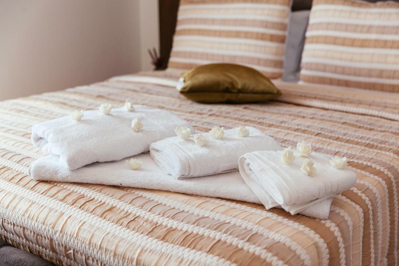 Hotel Platinum Улцинь Екстер'єр фото