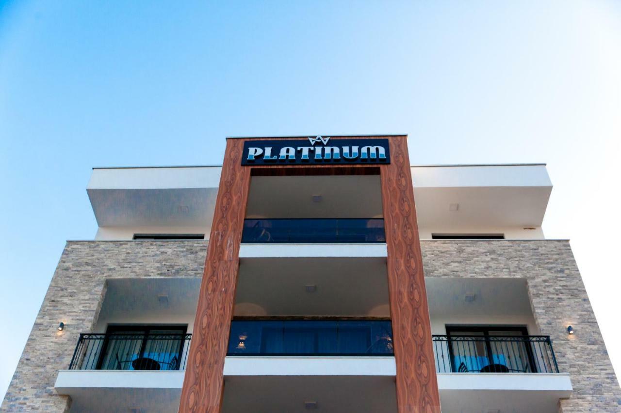 Hotel Platinum Улцинь Екстер'єр фото