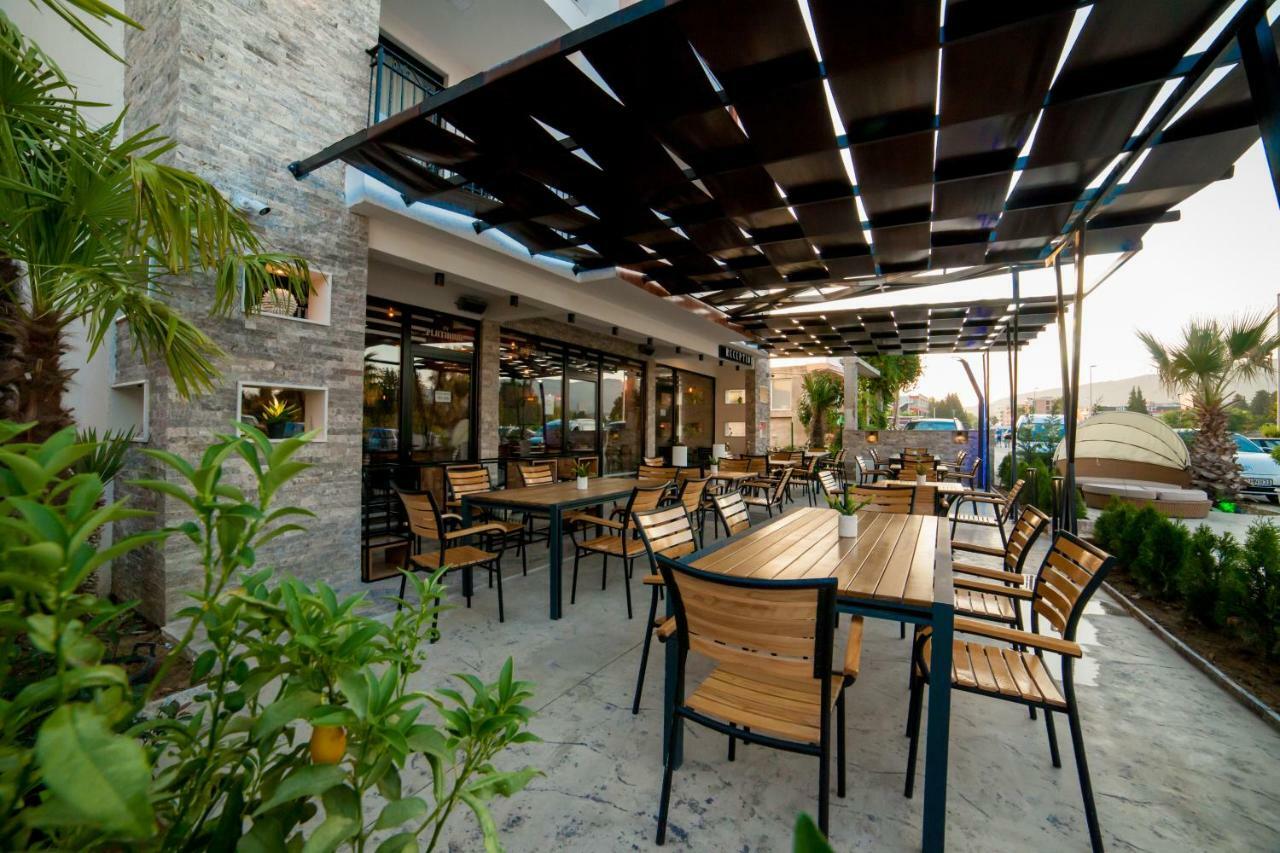 Hotel Platinum Улцинь Екстер'єр фото