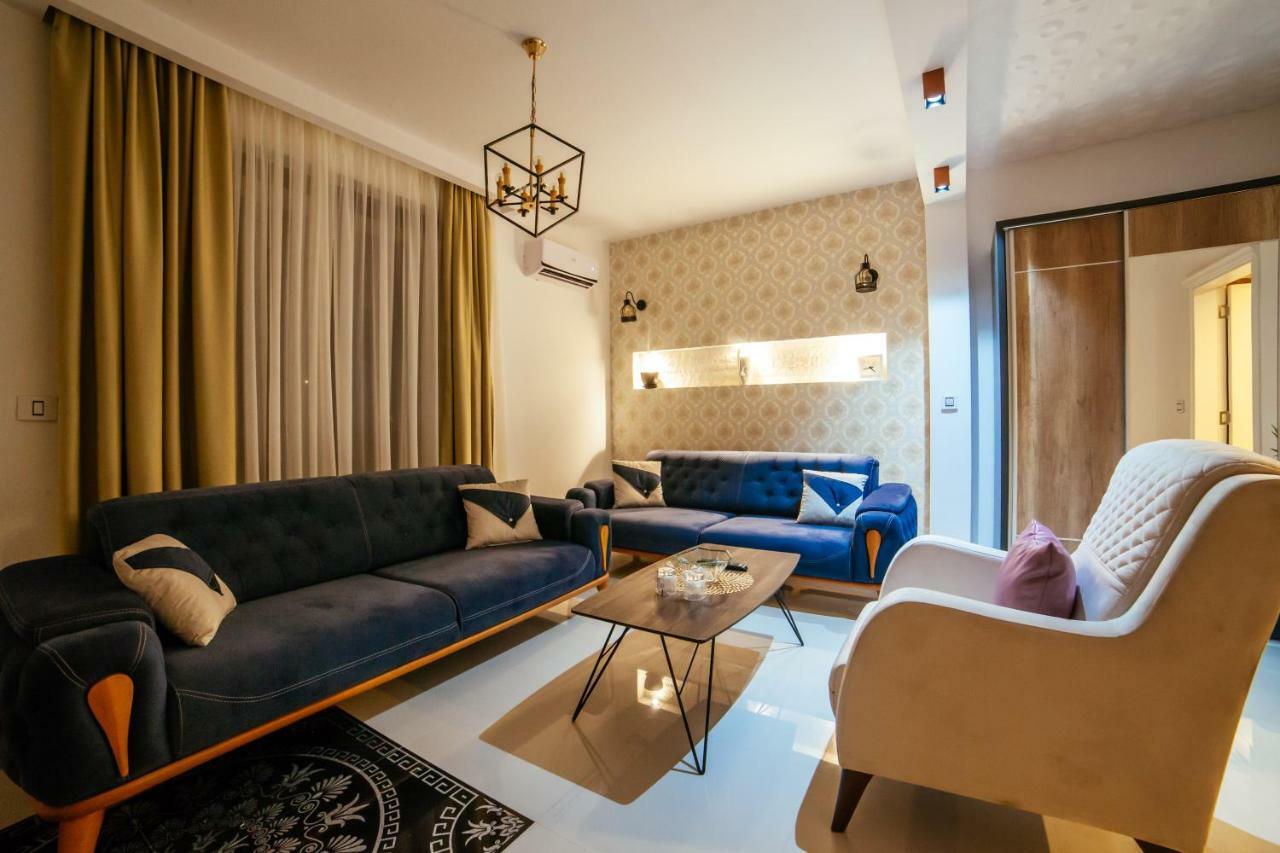 Hotel Platinum Улцинь Екстер'єр фото