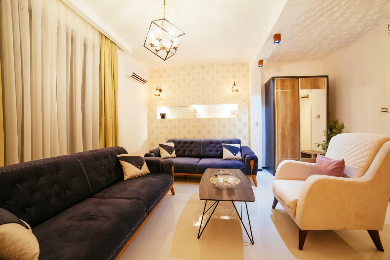 Hotel Platinum Улцинь Екстер'єр фото
