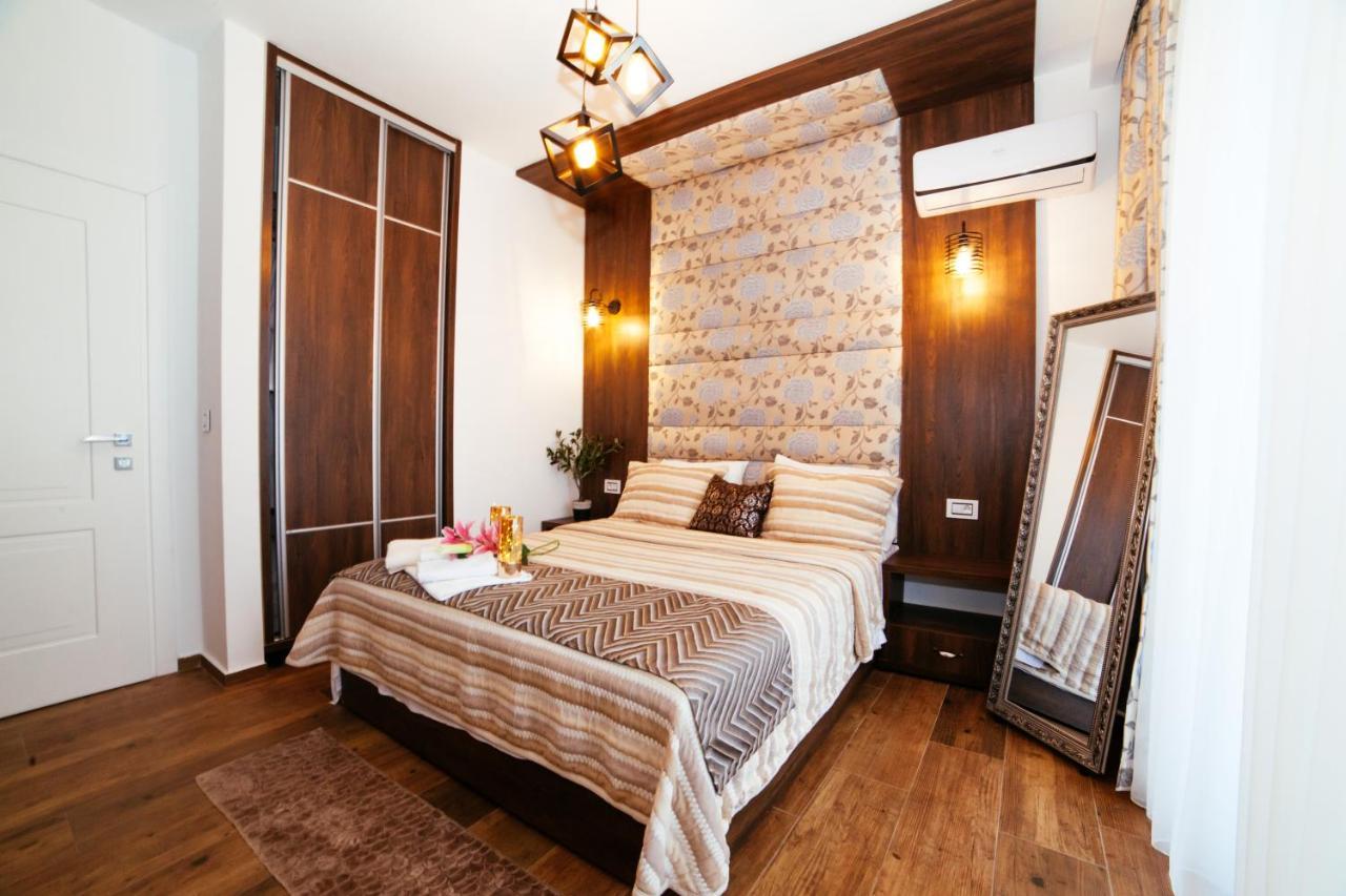 Hotel Platinum Улцинь Екстер'єр фото